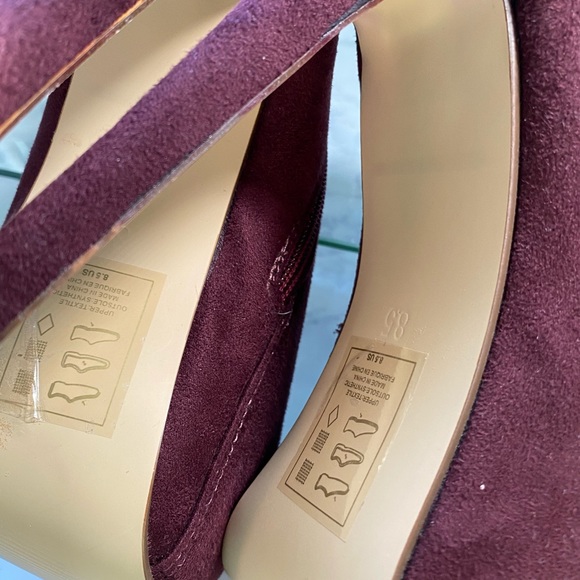 Maroon Skull Detail Platform Wedge Booties - Picture 16 of 16